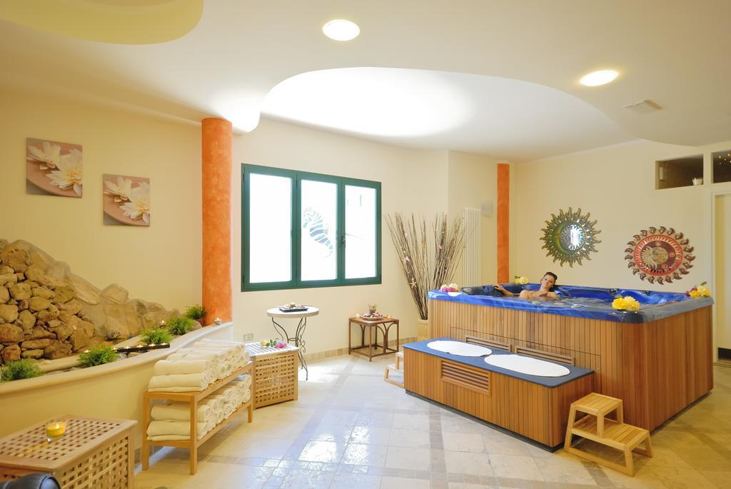 La Cecinella Apartments Marina di Cecina Eksteriør bilde