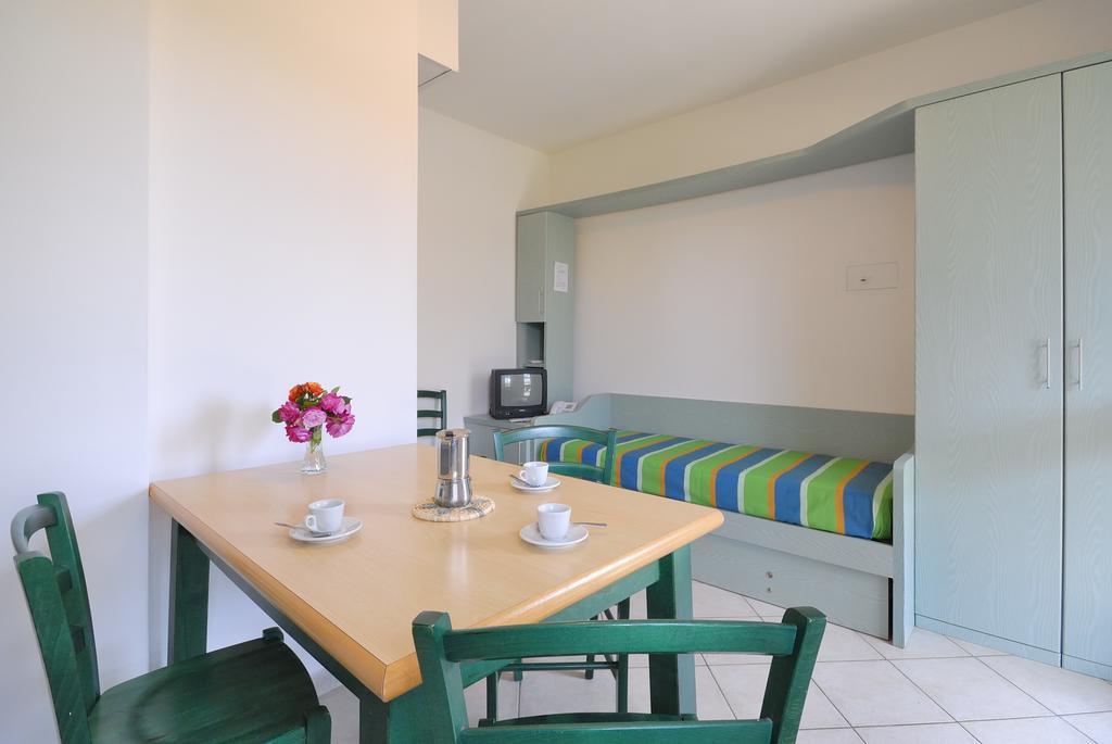 La Cecinella Apartments Marina di Cecina Eksteriør bilde
