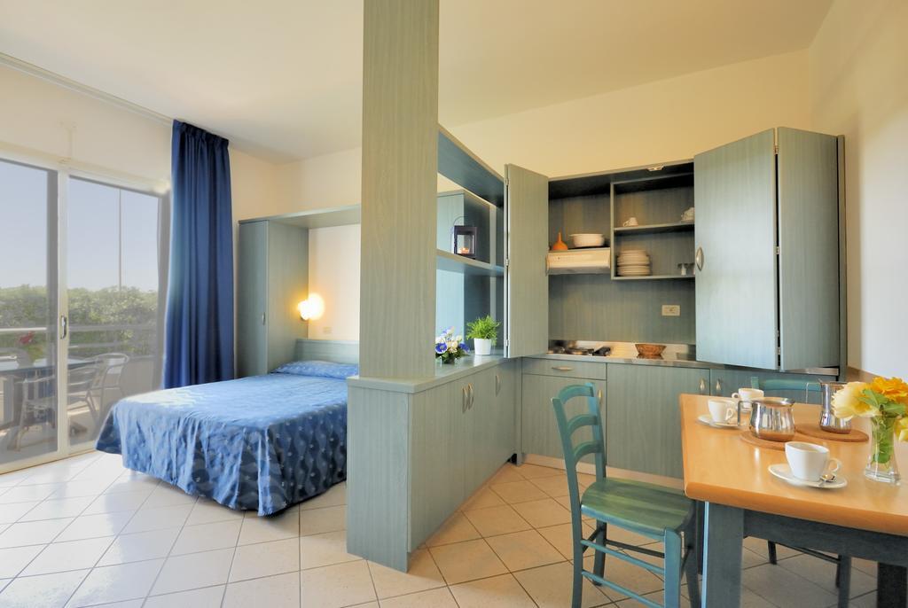 La Cecinella Apartments Marina di Cecina Eksteriør bilde
